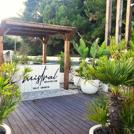 Seaside Oasis Apartman *