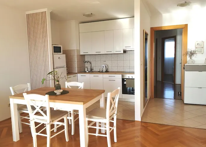 Seaside Oasis Apartman *